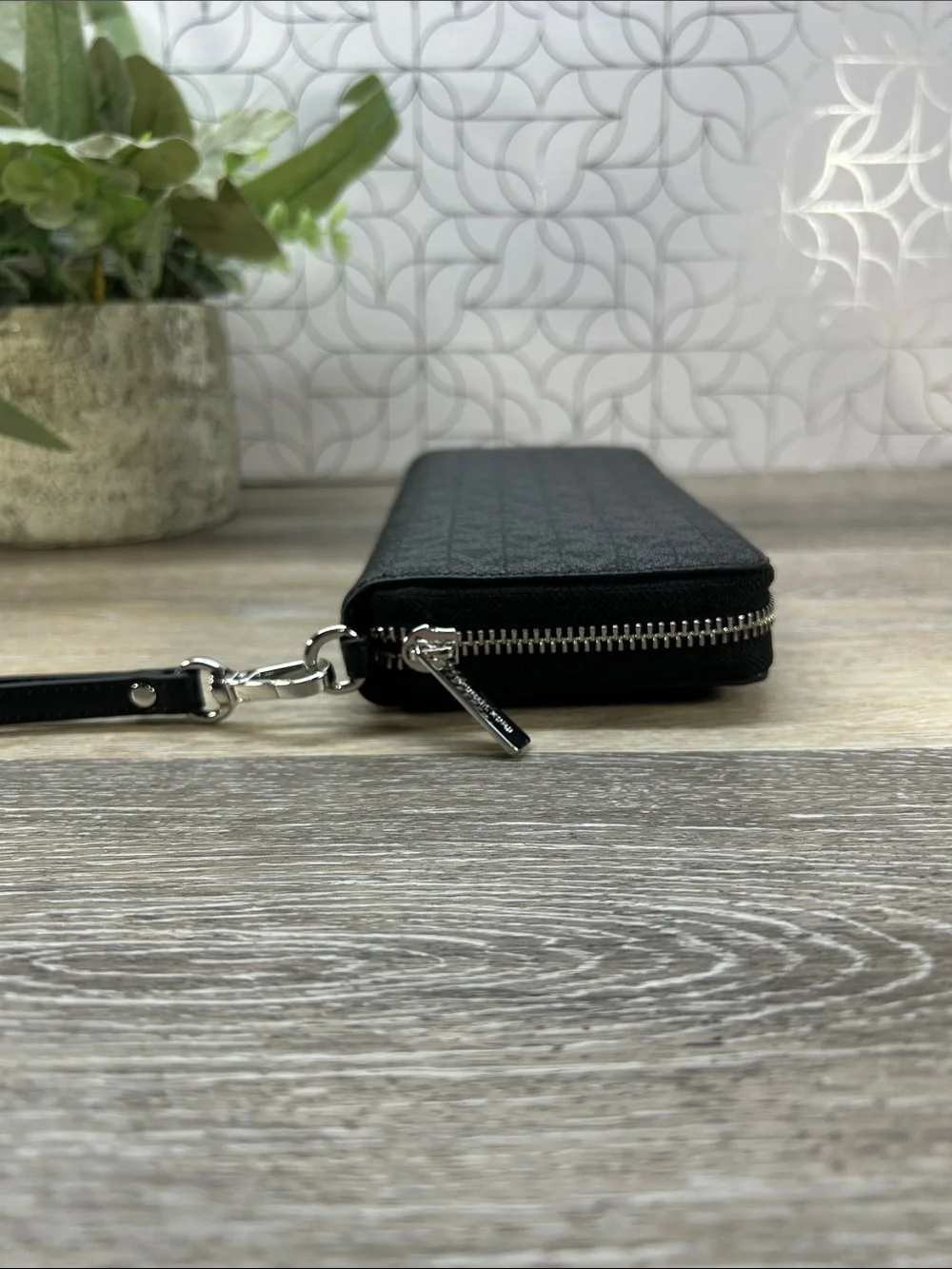 NWOT Michael Kors Black Logo Zip-Around Wristlet Wallet